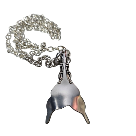 Mermaid Tail Necklace Hand Made From a Vintage Silverplate Fork 20" Chain - Picture 2 of 3